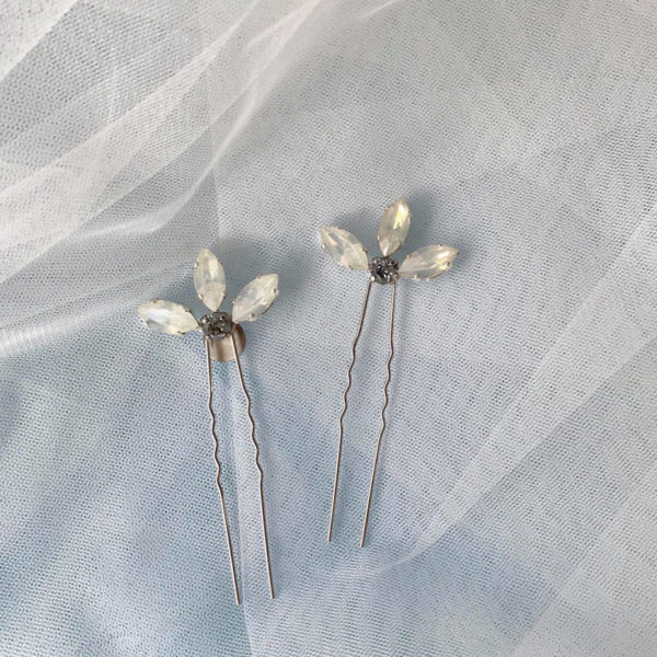 Chloé - Hair pins with white opal swarovski 04
